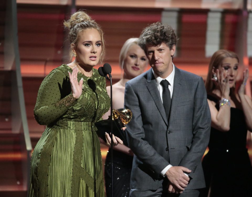 la-et-adele-2017-grammy-awards