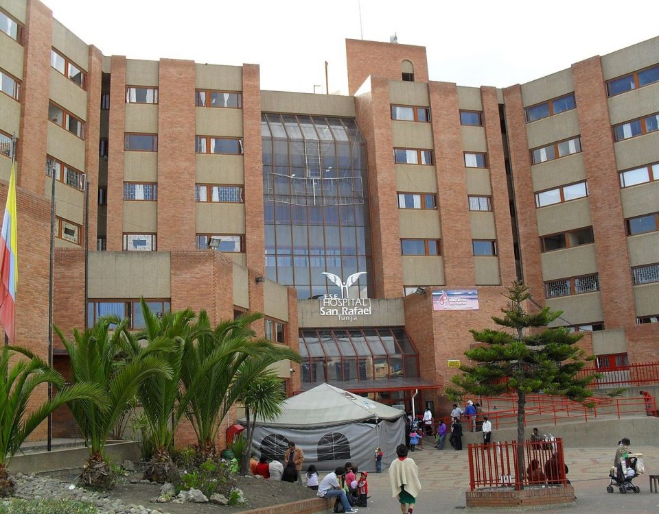 1280px-Tunja_hospital