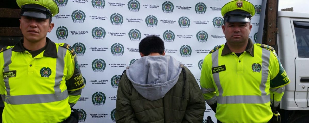 b2efeca5-703b-409f-8b80-ecf3c30c0fd4